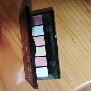 Korres Eyeshadow Palette